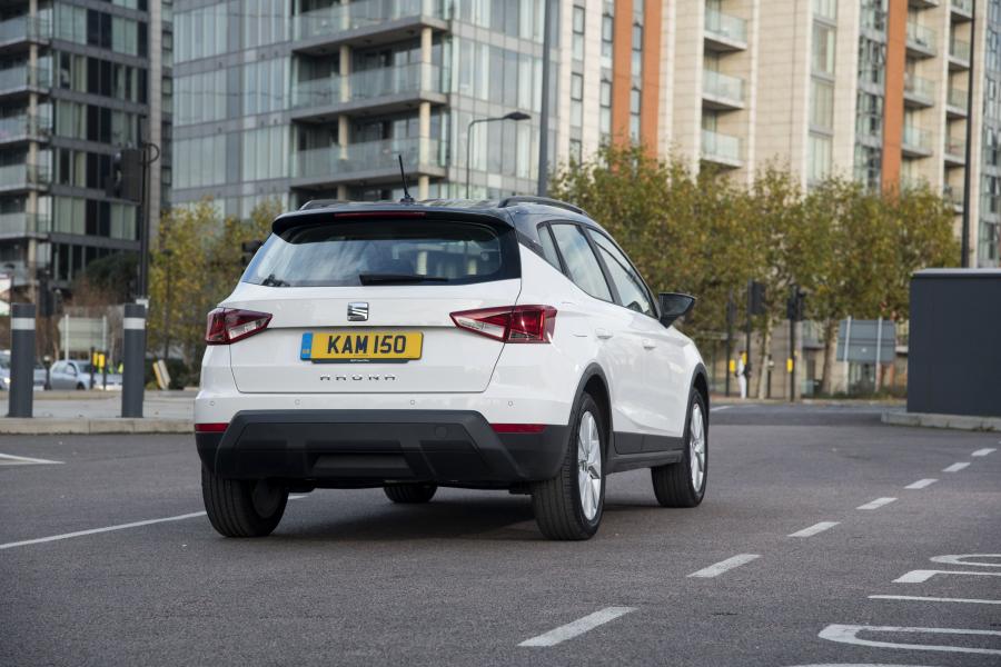  Seat Arona 2017 года  (UK) (фото 17 из 40)
